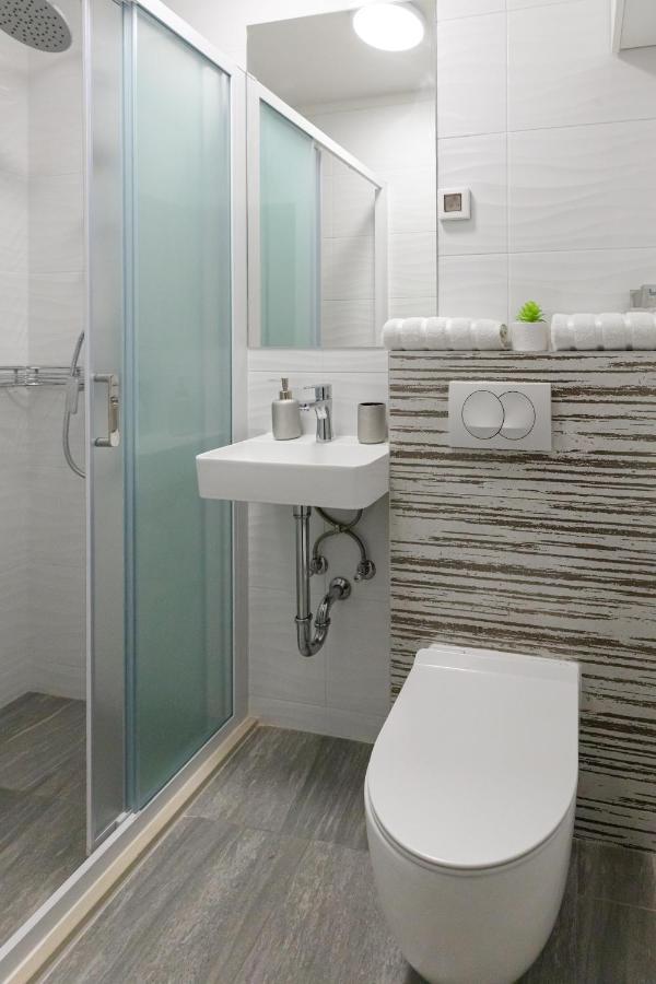 Apartman Laura Vir Exteriér fotografie