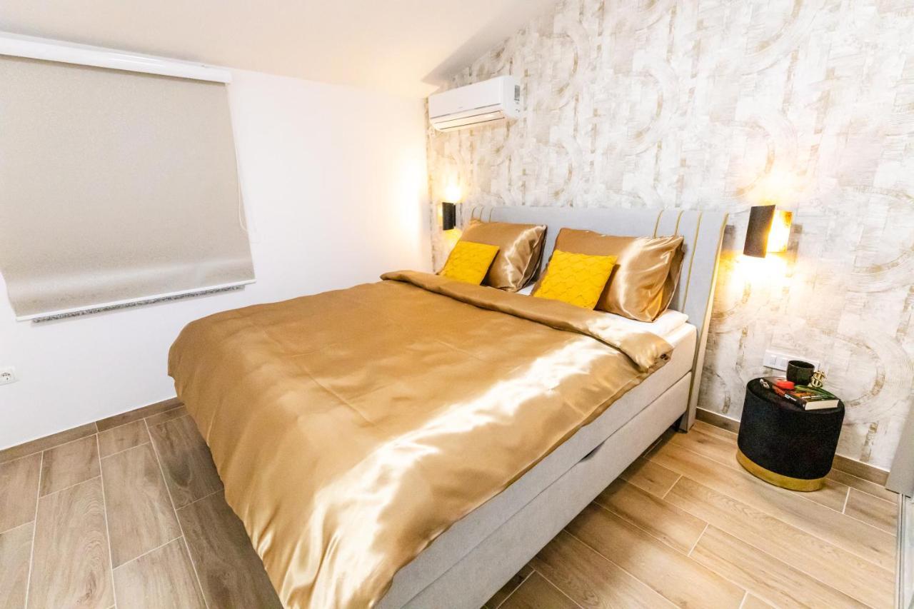Apartman Laura Vir Exteriér fotografie