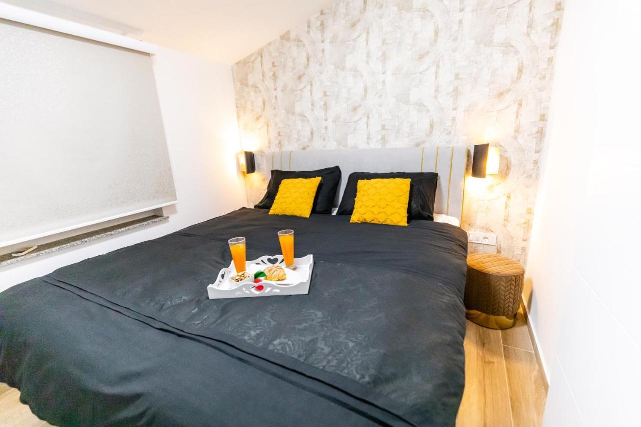 Apartman Laura Vir Exteriér fotografie